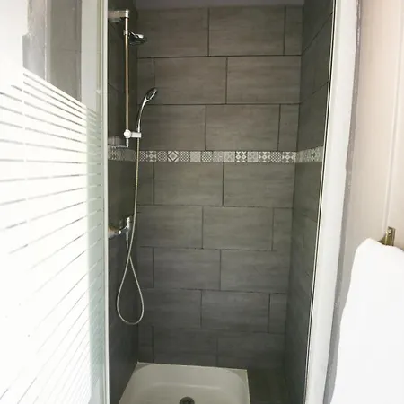 Wattignies Hotel *